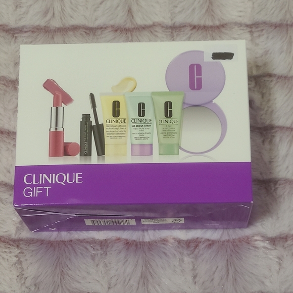 Clinique gift set (6) pieces - Picture 1 of 3